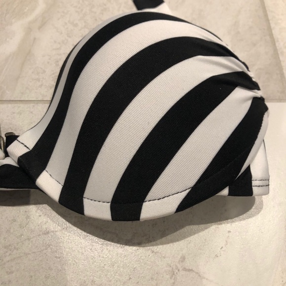 Mossimo Supply Co Black & White Striped Bikini Top - Picture 2 of 5